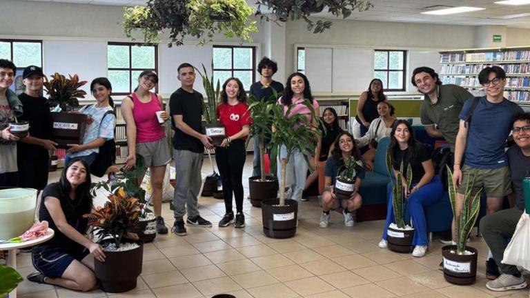 Jardín Literario, un espacio verde dentro de Biblioteca